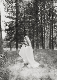 White Aspen Creative tiny wedding in Bend Oregon