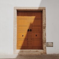 hannah-busing-8TPNFT9w268-unsplash (1)