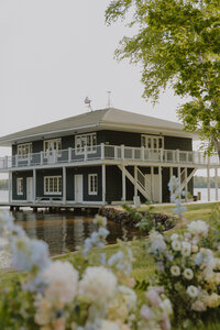 Indian_Point_Manor_Wedding_Madison_Dahlquist-495