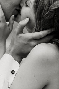 Couple share intimate moment during their PNW Elopement.