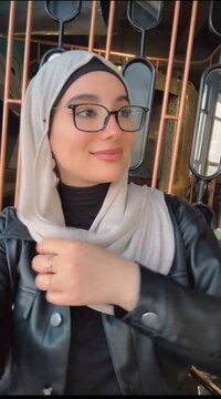 Ayah Official at the start of her business journey, representing humble beginnings and the start of her digital marketing career.