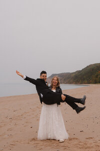 michigan elopement photographer