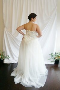Plus size column style wedding dress with detachable tulle skirt