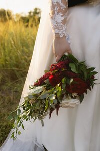 close-up image of red bouquet