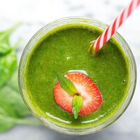 4 clear skin smoothie recipes for acne prone skin.
