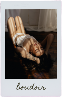 boudoir black and white sheet studio
