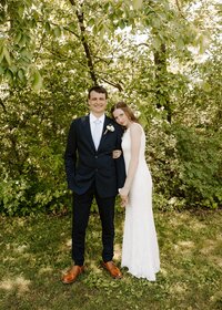 Newlyweds wedding photo in Ohio