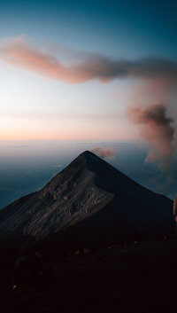 acatenango volcano overnight tour