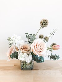weddings-phoenix-small-vase-arrangement