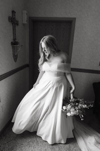 I am a West Michigan and Destination Wedding Photographer: Documentary, Artistic, Fine Art, Luxury Wedding Photographer in Michigan.