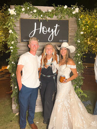 Photo with bride and groom in Springfield Oregon