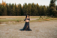 Maternity Portrait | Photography by Jocelyn