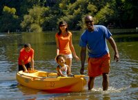 Elite_Travel_Journeys_Family_Canoeing