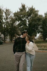 Couples summer photos in MO