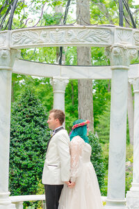 Unique and romantic summer wedding at Gramercy Mansion in Baltimore Maryland