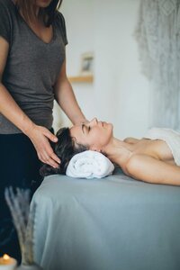At a Texas postnatal retreat, expert support for new moms includes monitoring and helping with their baby's temperature, ensuring a safe and healthy start.