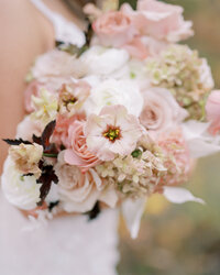 Floral-Field-Design-Bespoke-Wedding-Floral-Styling-Calgary-Alberta-Instagram-3