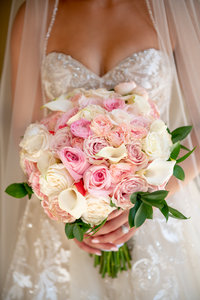 White and pink bridal bouquet 