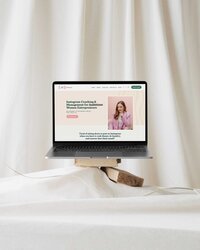timeless, unique, and retro website design for San Antonio social media manager