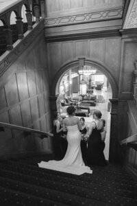 Jordan Grover Photo is a wedding photographer serving St. Louis, Central, and Eastern Missouri as well as travel + destination weddings. Jordan Grover Photo is an editorial and documentary style of photography.

Luxe, high end wedding photography
