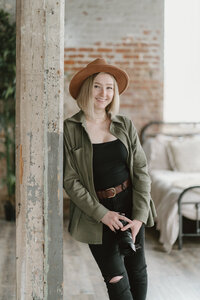 headshot of Chattanooga Birth Photographer