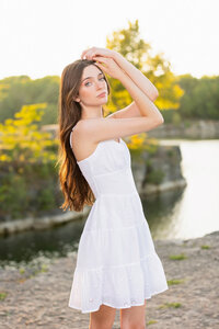 seniors pictures near milwaukee quarry