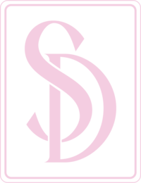 Custom illustration of badge for Sassy Diva Designs in lilac