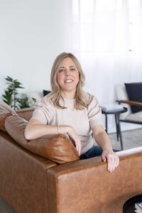 Client review praising brand visuals for entrepreneurs in Dallas, TX