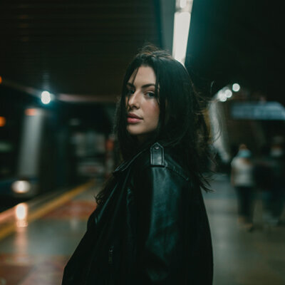 urban-girl-dark