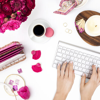Dark_Pink_Desktop_Social_Squares_Styled_Stock024