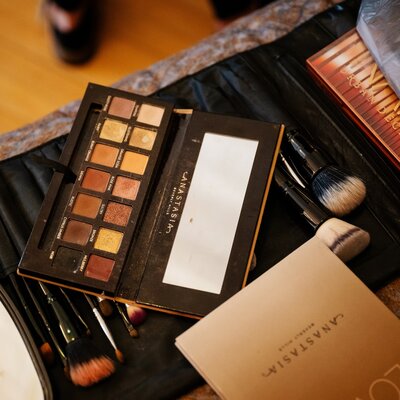 fallback shared on Invalid Date | makeup palette