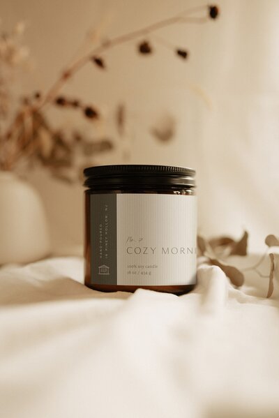LittleWhiteShed&Co_16ozCandle_1-CozyMorning