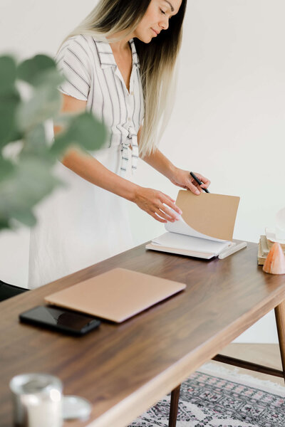 final-haute-stock-photography-subscription-office-hours-collection-8