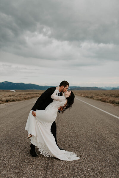 chadandrachel-ashleystein-wyomingweddingphotographer-ashleystein-363_websize