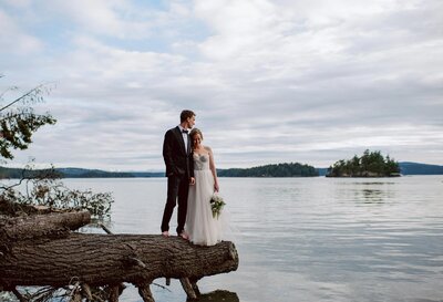 Venture-Ever-After-Orcas-Island-Micro-Wedding
