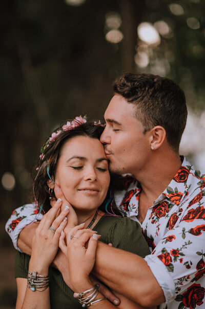 kanaha beach park maui hawaii couples photosession-12
