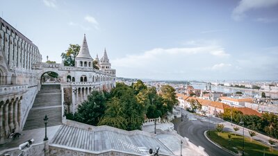 live the more budapest castle