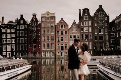 damrak amsterdam - framedbyemily