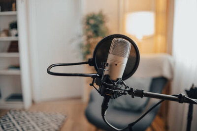 istockphoto-1472176132-612x612 podcast