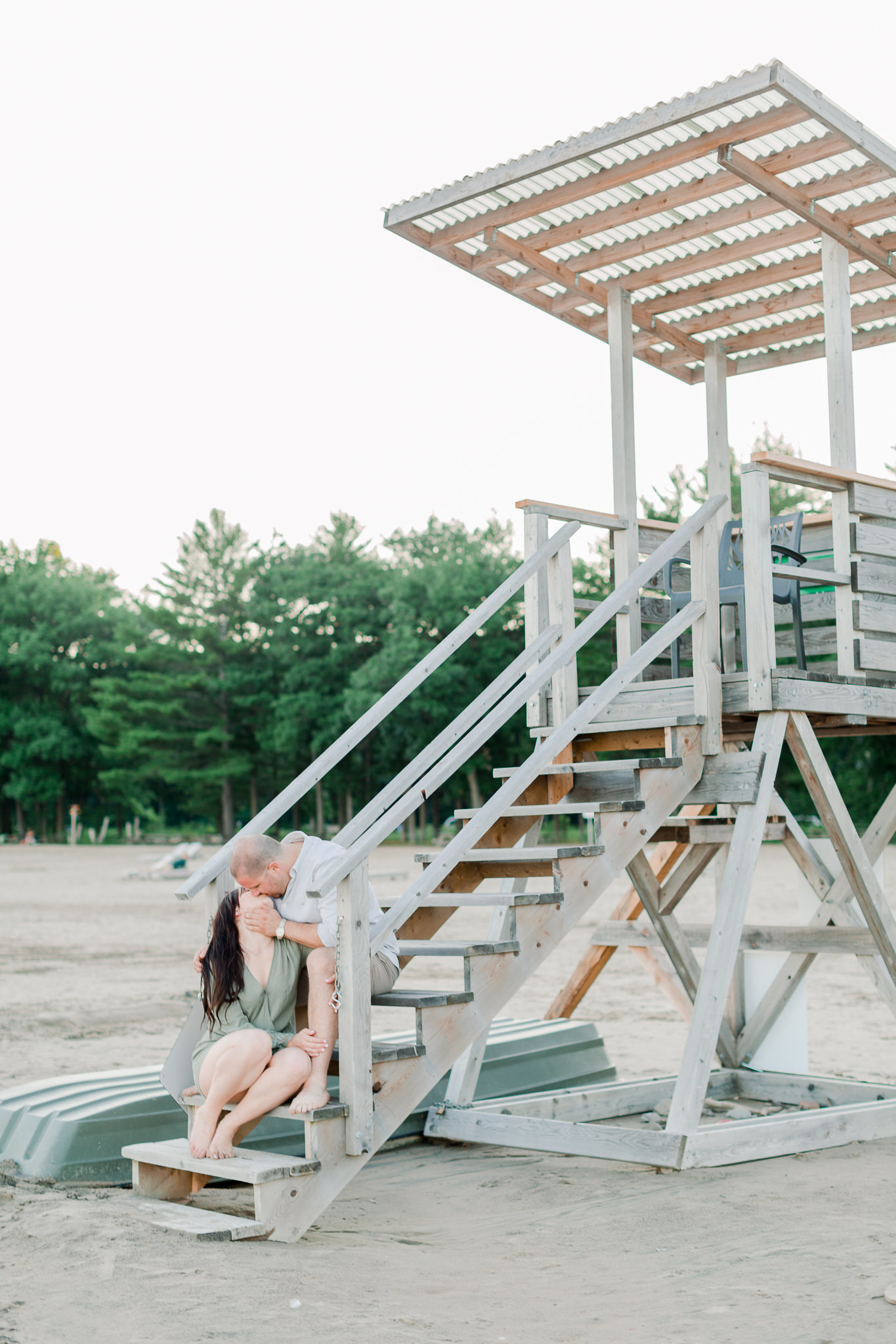 photographe-fiancailles-montreal-parc-national-oka-lisa-renault-photographie-beach-engagement-session-60