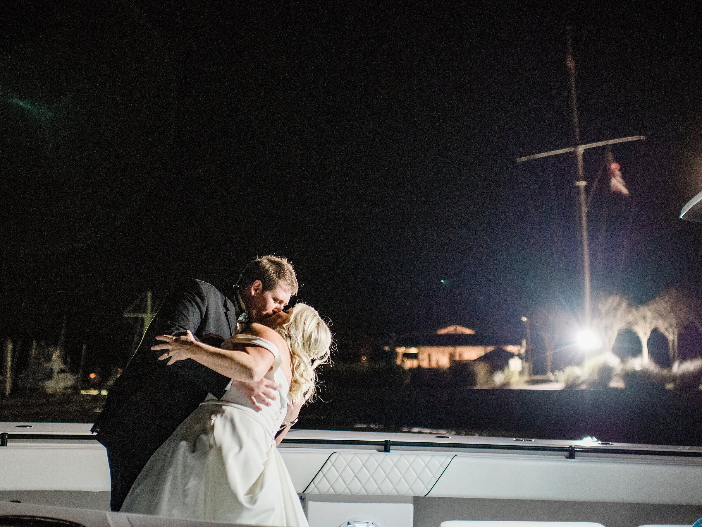 Bride and groom arrive on boat Savannah