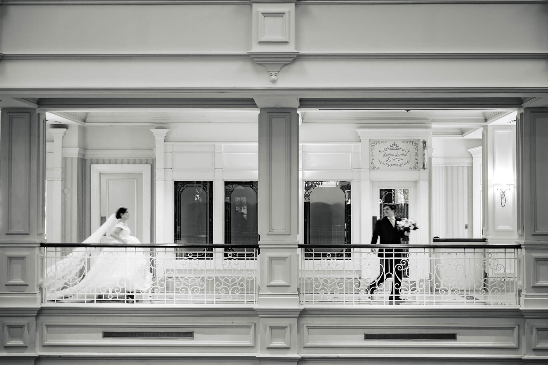Destination-Wedding-Photographer-Disney-Run-Grand-Floridian-Boutique