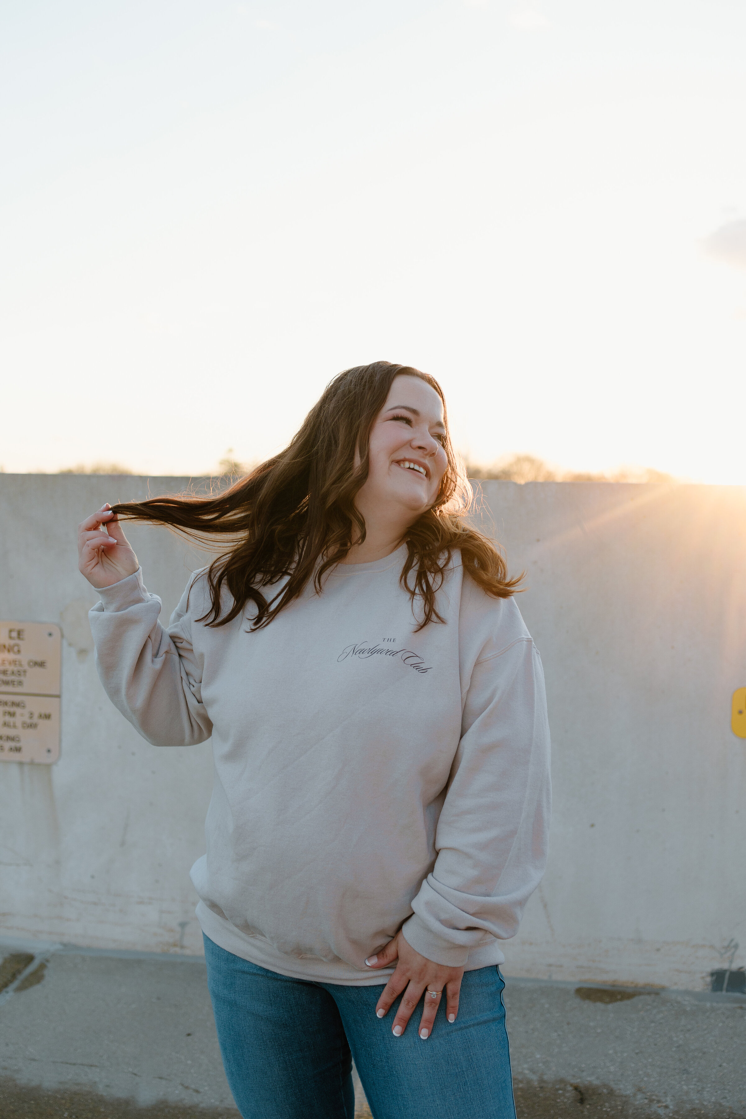 Nichole-Babiez-Photography-chicago-illinois-arlington-heights-engagement-session-downtown-gold-hour-sunset-Alexi-and-dave-04-13-2024-273