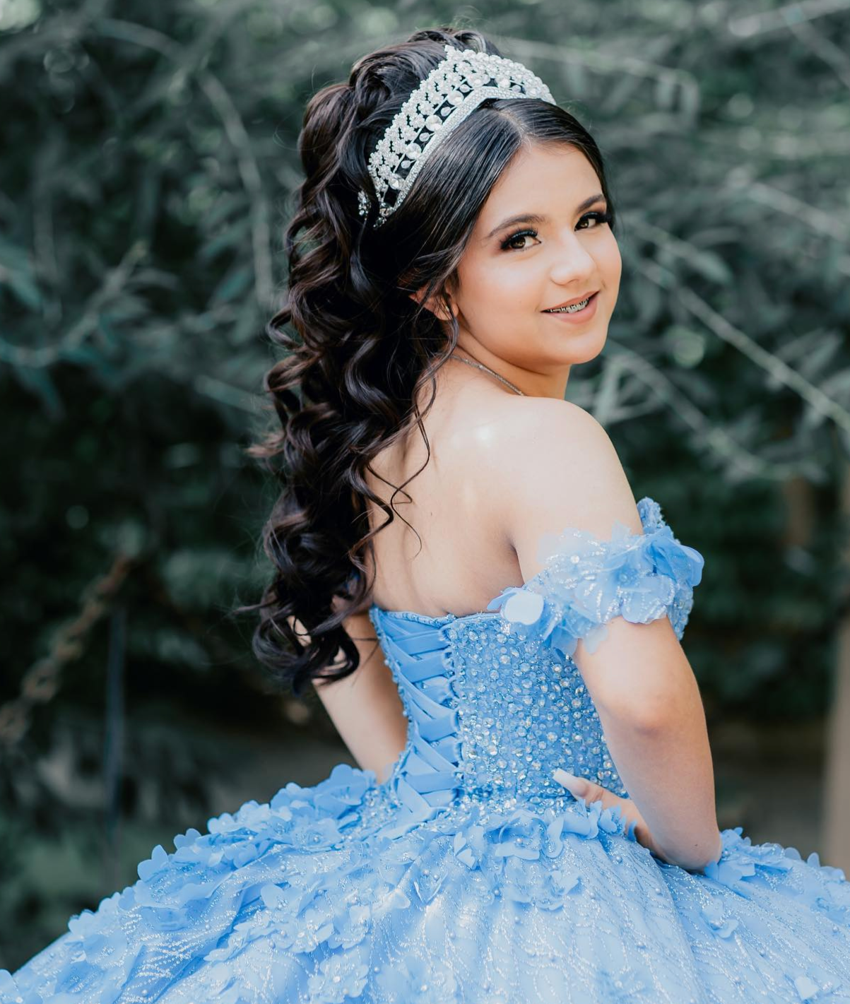 ABQQuinceanerahair#Albuquerquebridalhair#Albuquerqueweddinghair #NMbridalhairstylist #motherofthebride #bridalhairinspiration (1)
