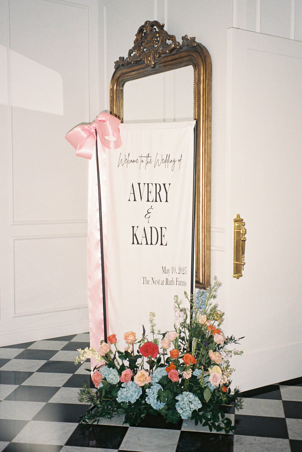 Linen fabric welcome sign with pink bow