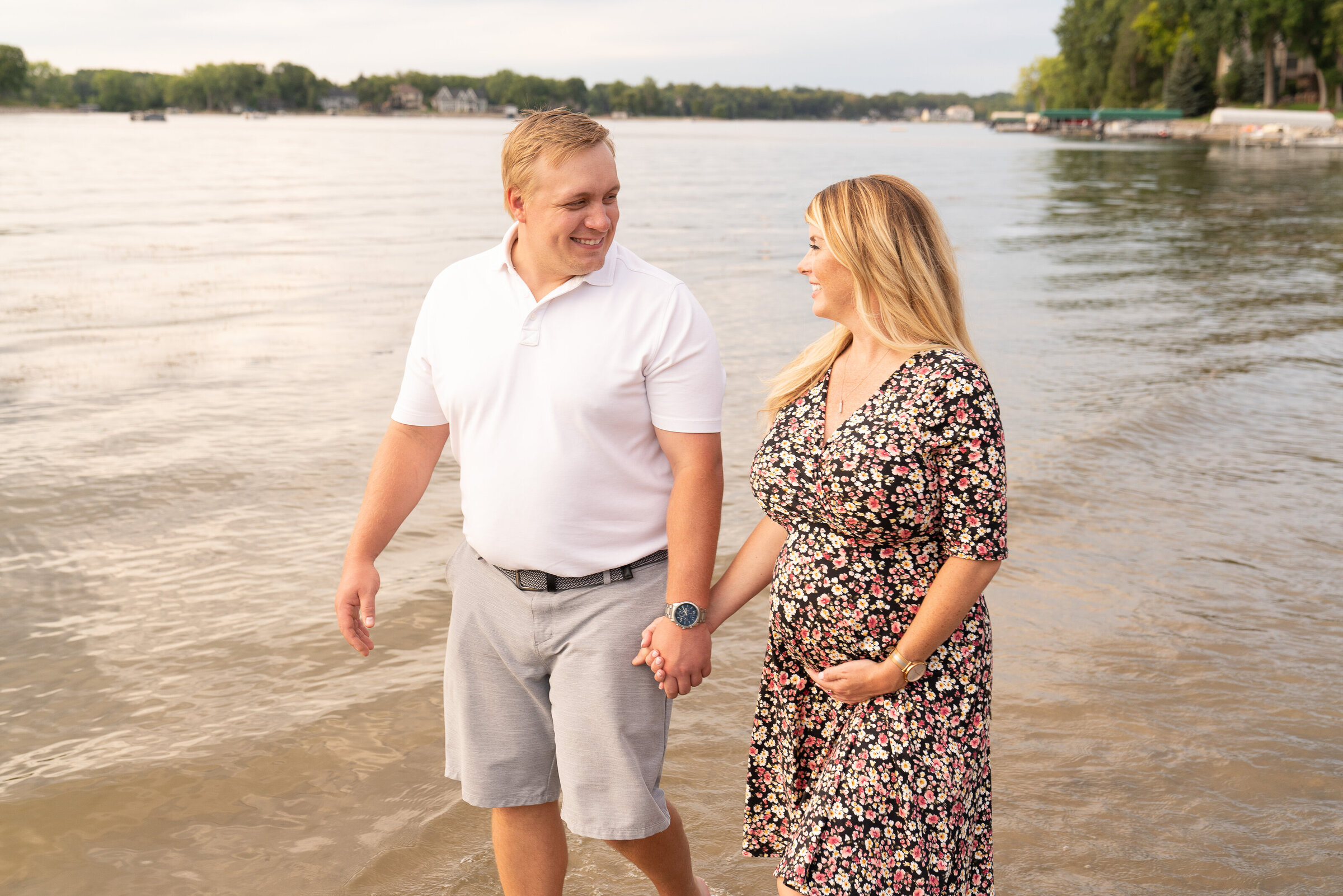 Maternity pictures at the beach