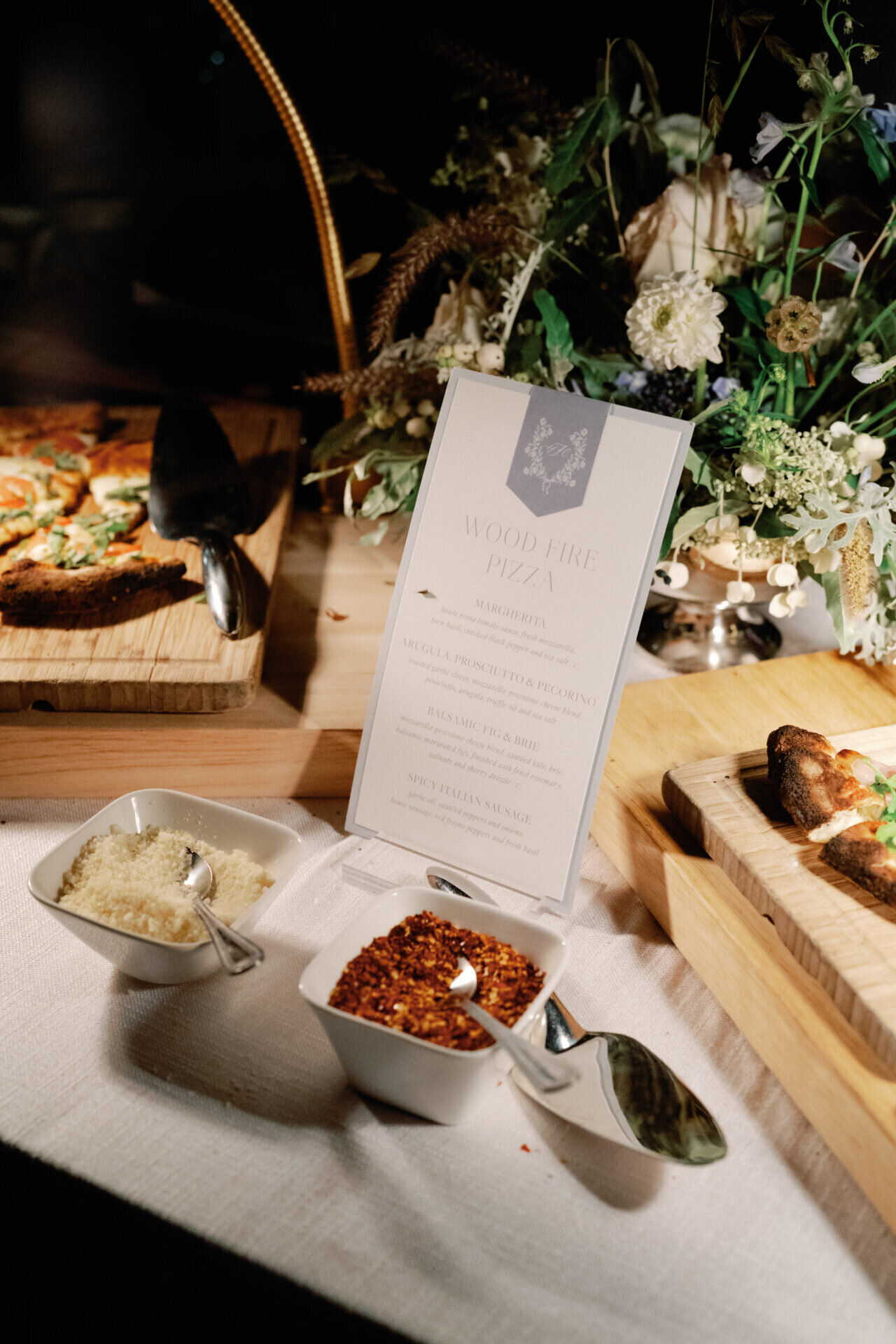 lisa-dupar-catering-pizza-oven-wedding