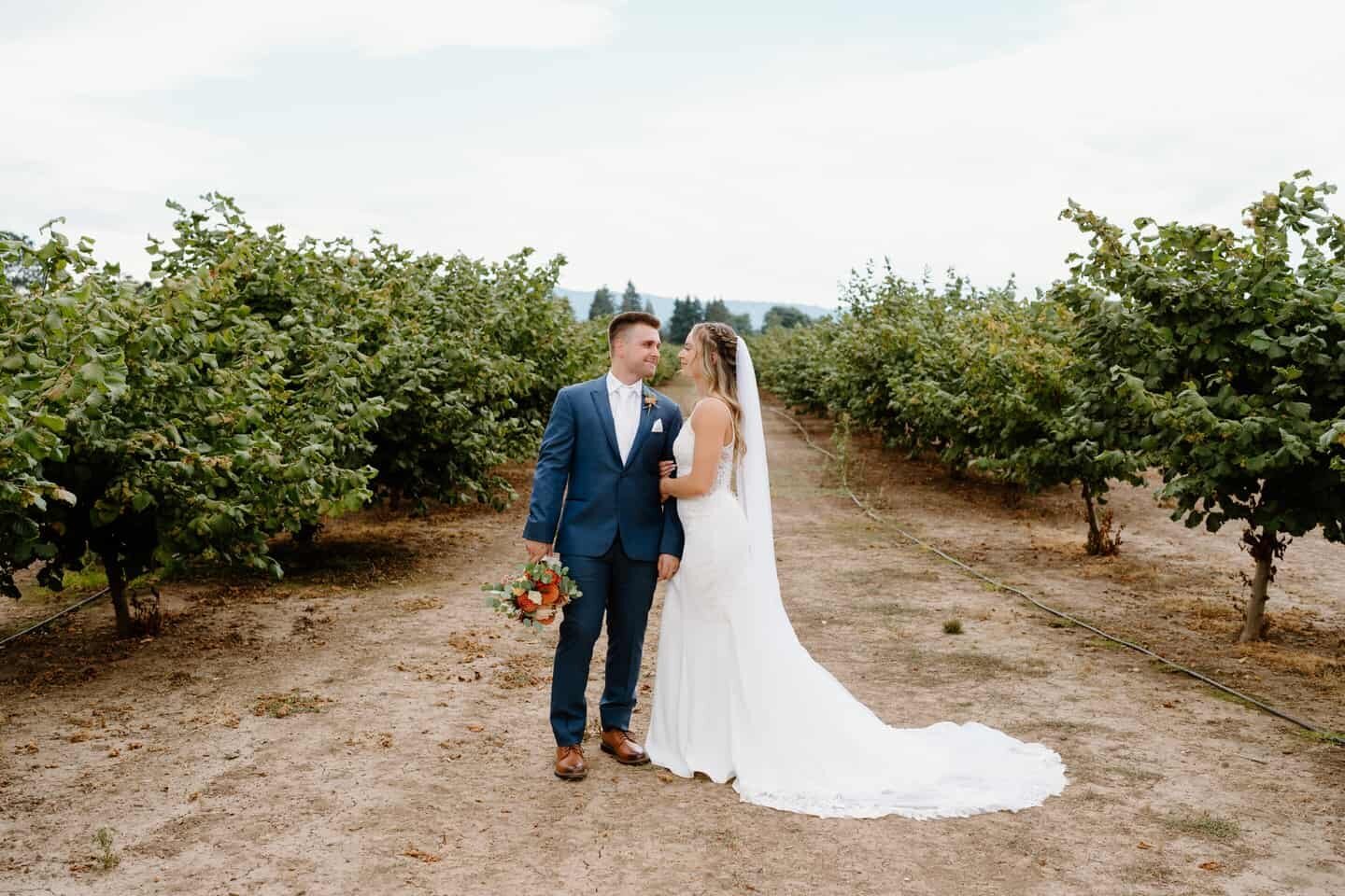 eugene-oregon-orchard-wedding
