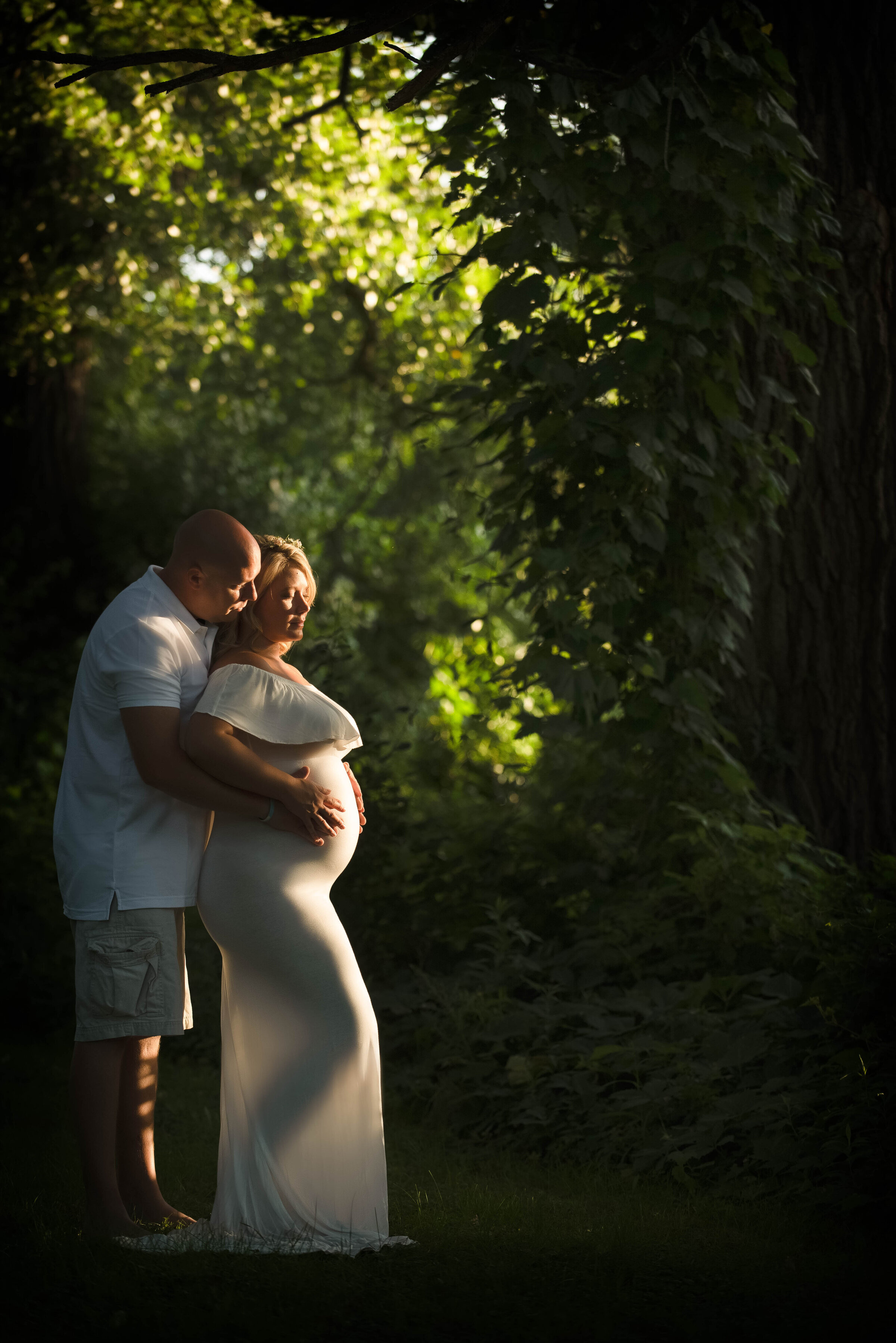 silhouette maternity outdoor portraits