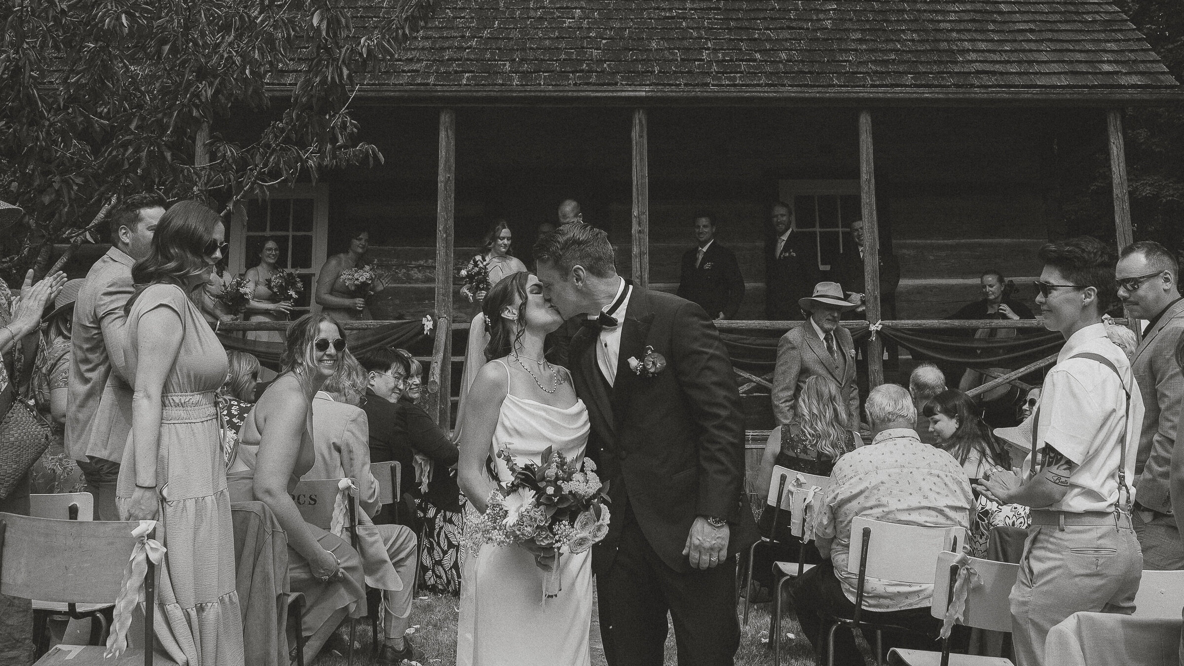 R&H-wedding-caleb-pike-victoria-bc-latitude 49 photography-ceremony-4901337B&W
